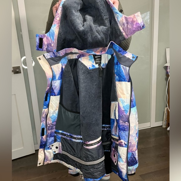 Cute colorful ski jacket - Picture 4 of 7